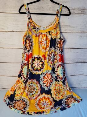 Sleeveless Mosaic-Print Sleep Gown in Yellow and Navy